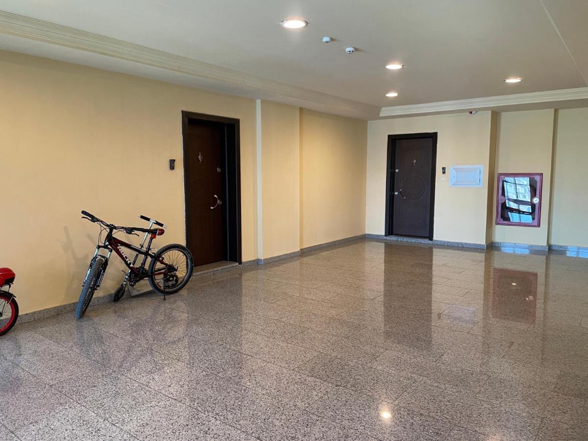 Megafun Apartment Baku Luaran gambar