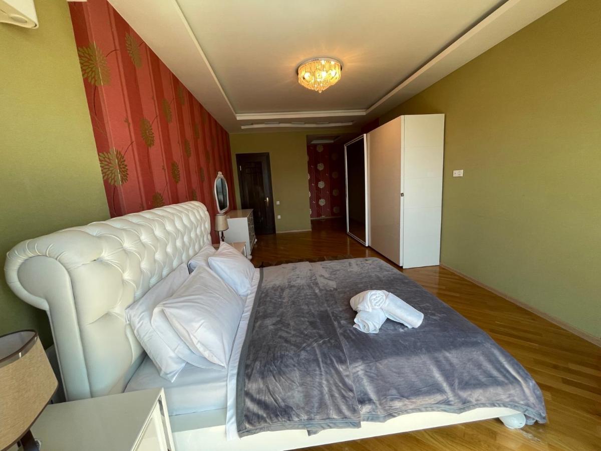 Megafun Apartment Baku Luaran gambar