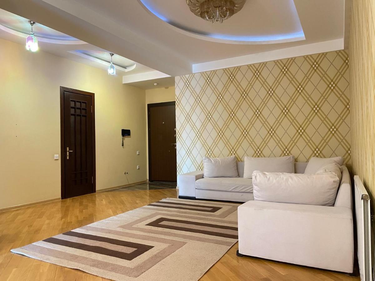 Megafun Apartment Baku Luaran gambar